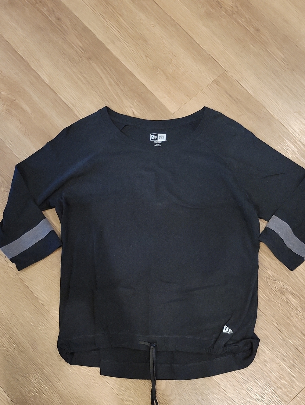 New Era Womens Long Sleeve Top. Like New